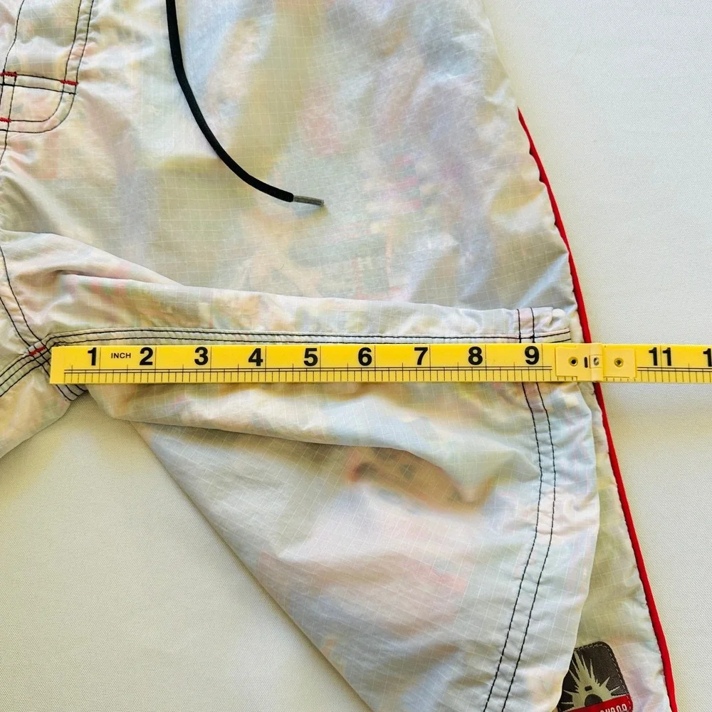 Vintage Aaron Chang Mens Board Shorts 32 Swim Trunks Ripstop Photo Print USA Y2K